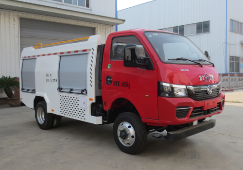 東風(fēng)途逸單排四驅(qū)1.5噸水罐消防車(chē)